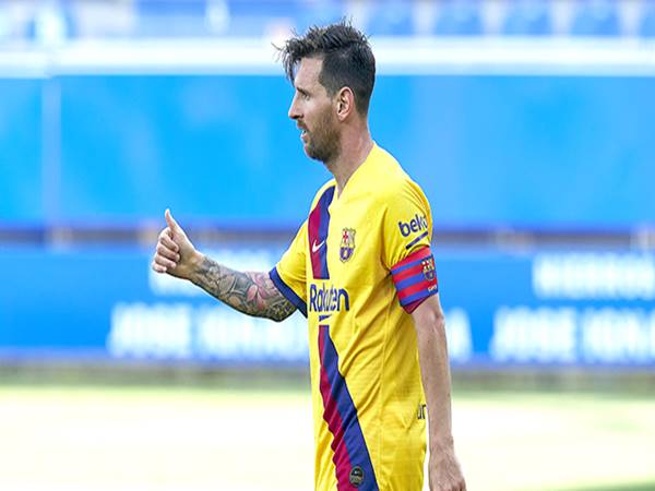 Barca thất bại nhưng Messi vẫn là số 1
