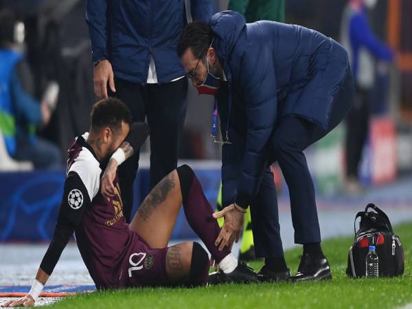 Tin bóng đá QT sáng 29/10: Neymar gặp chấn thương
