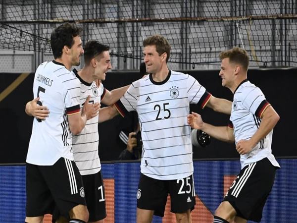Tin bóng đá 23/11: Sao trẻ tuyển Đức được khen hay như Messi