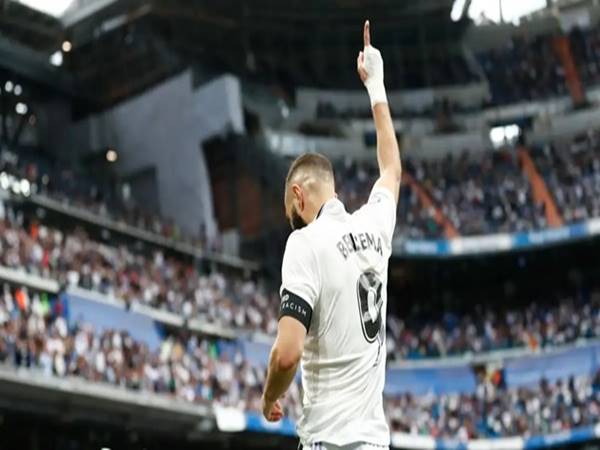 Tin Real 5/6: Benzema chính thức chia tay Real Madrid