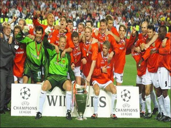 Điểm mạnh của đội hình Manchester United năm 1999