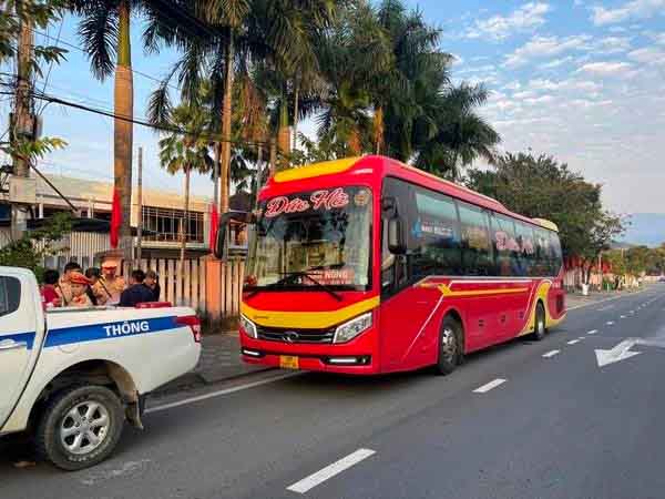 Nằm mơ thấy xe khách đánh con gì