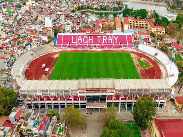 Khám phá sân Lạch Tray ở đâu, có bao nhiêu chỗ ngồi?