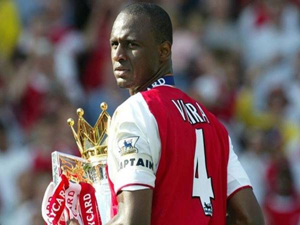 Ý nghĩa số áo của Patrick Vieira như thế nào?