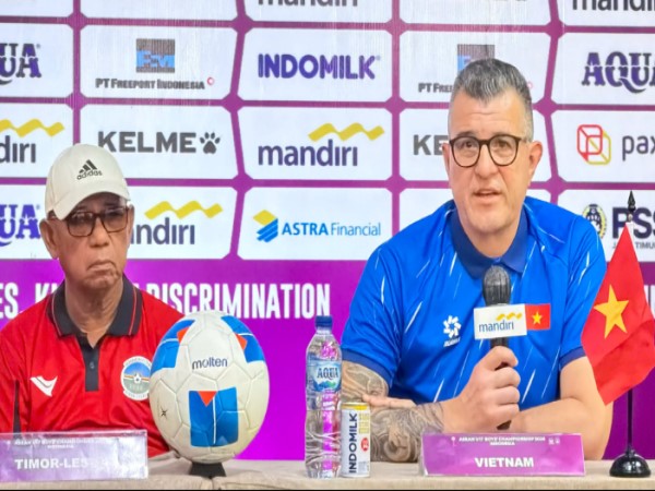 BĐVN: U17 Việt Nam ‘lột xác’ dưới thời HLV Cristiano Roland